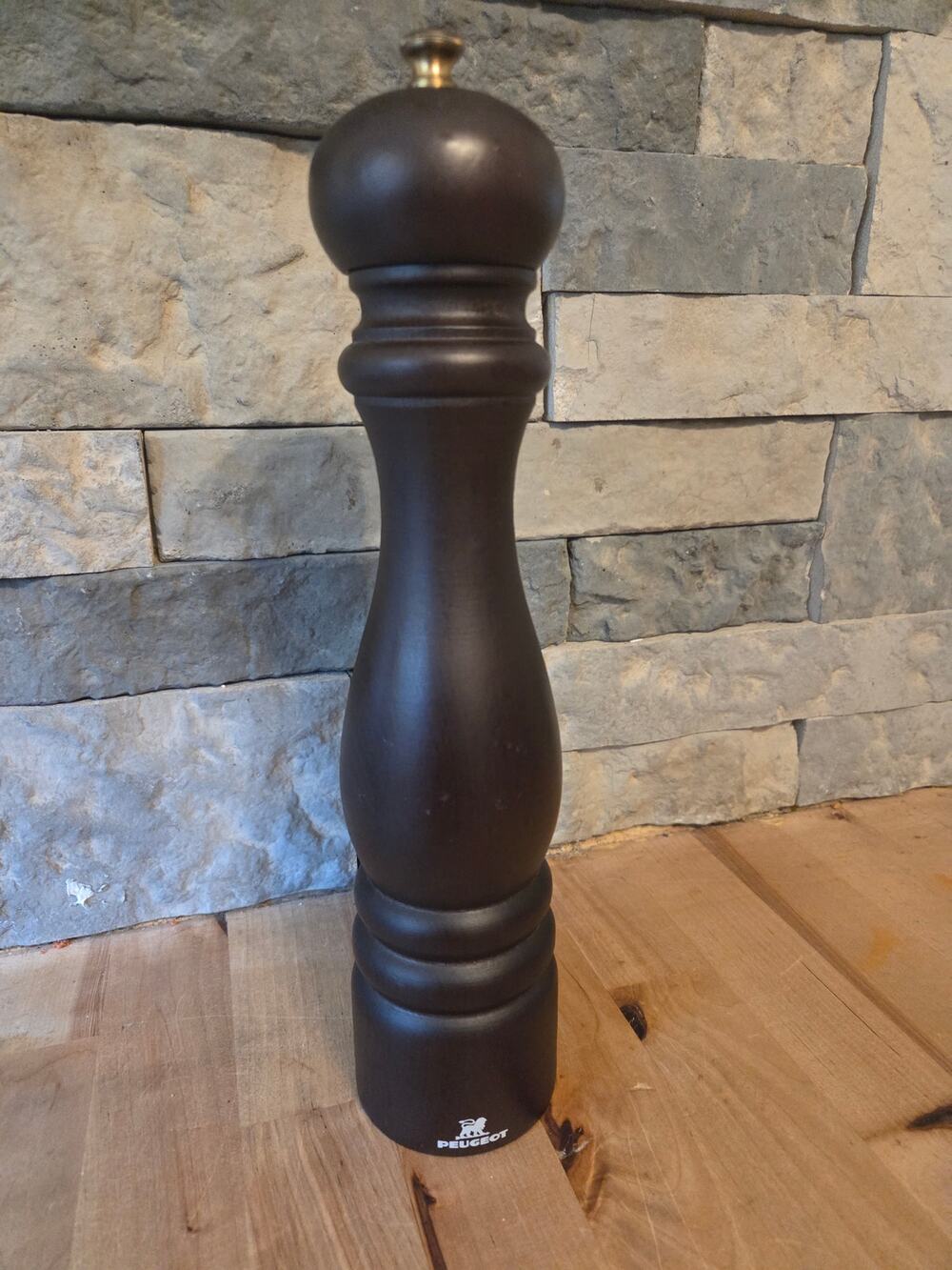 Peugeot Paris Classic 12-Inch Pepper Mill - Chocolate Brown Wood